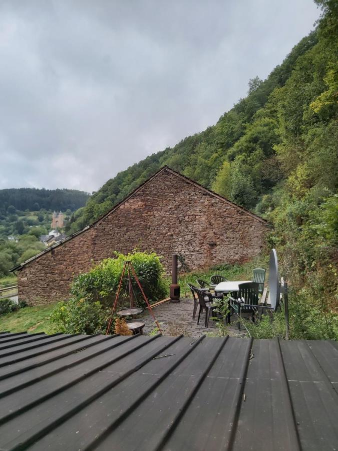 Die Rote Ente Mürlenbach Buitenkant foto